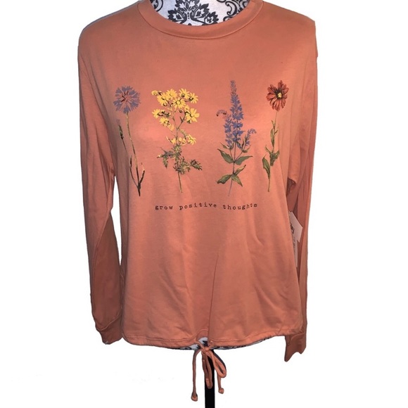 Dirty Laundry Tops - NEW Dirtee Laundry “Grow Positive Thoughts” Shirt